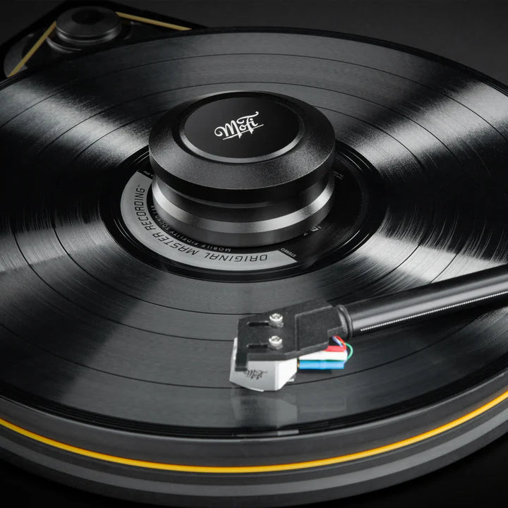 MoFi Electronics Super Heavyweight Champion Record Weight