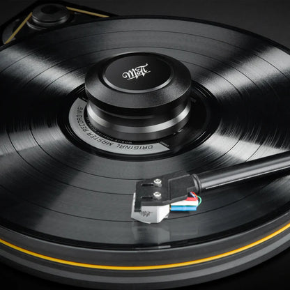 MoFi Electronics Super Heavyweight Champion Record Weight