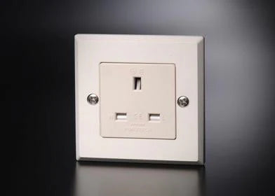 Furutech FP-1363-S (G) UK Wall Outlets 英式鍍金牆插座
