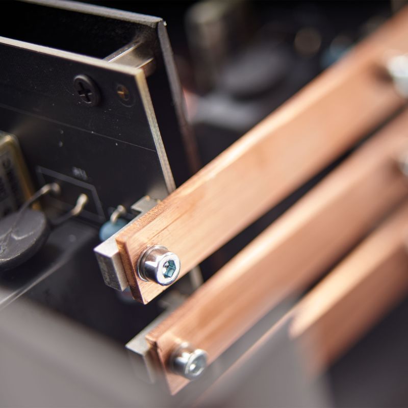 In-akustik AC-4500 6F Power filters 電源處理器